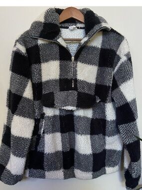 ☀️ Ardene ☀️ checkered sherpa sweater
